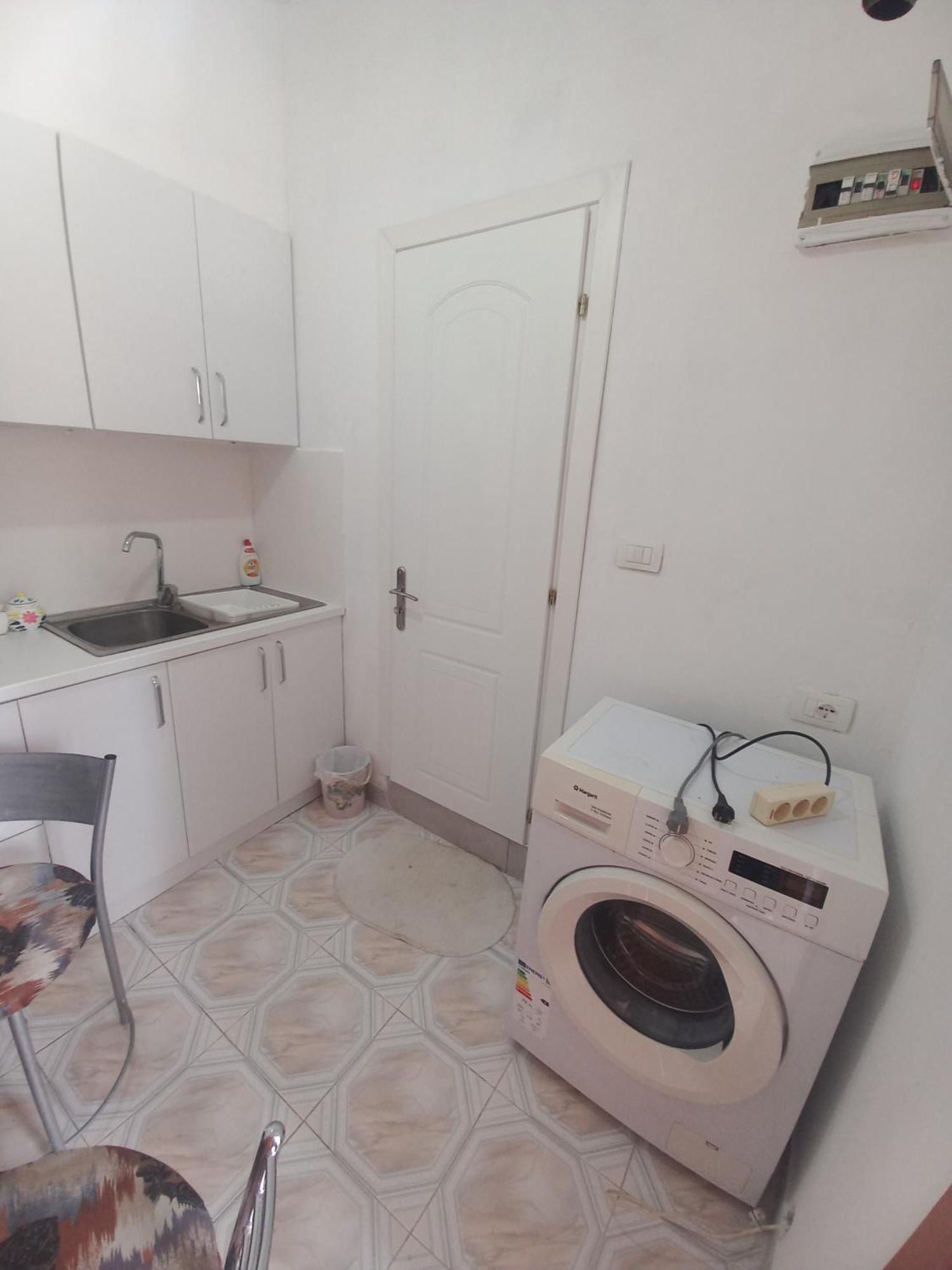 Gjirokastër Aleko Guest House מראה חיצוני תמונה