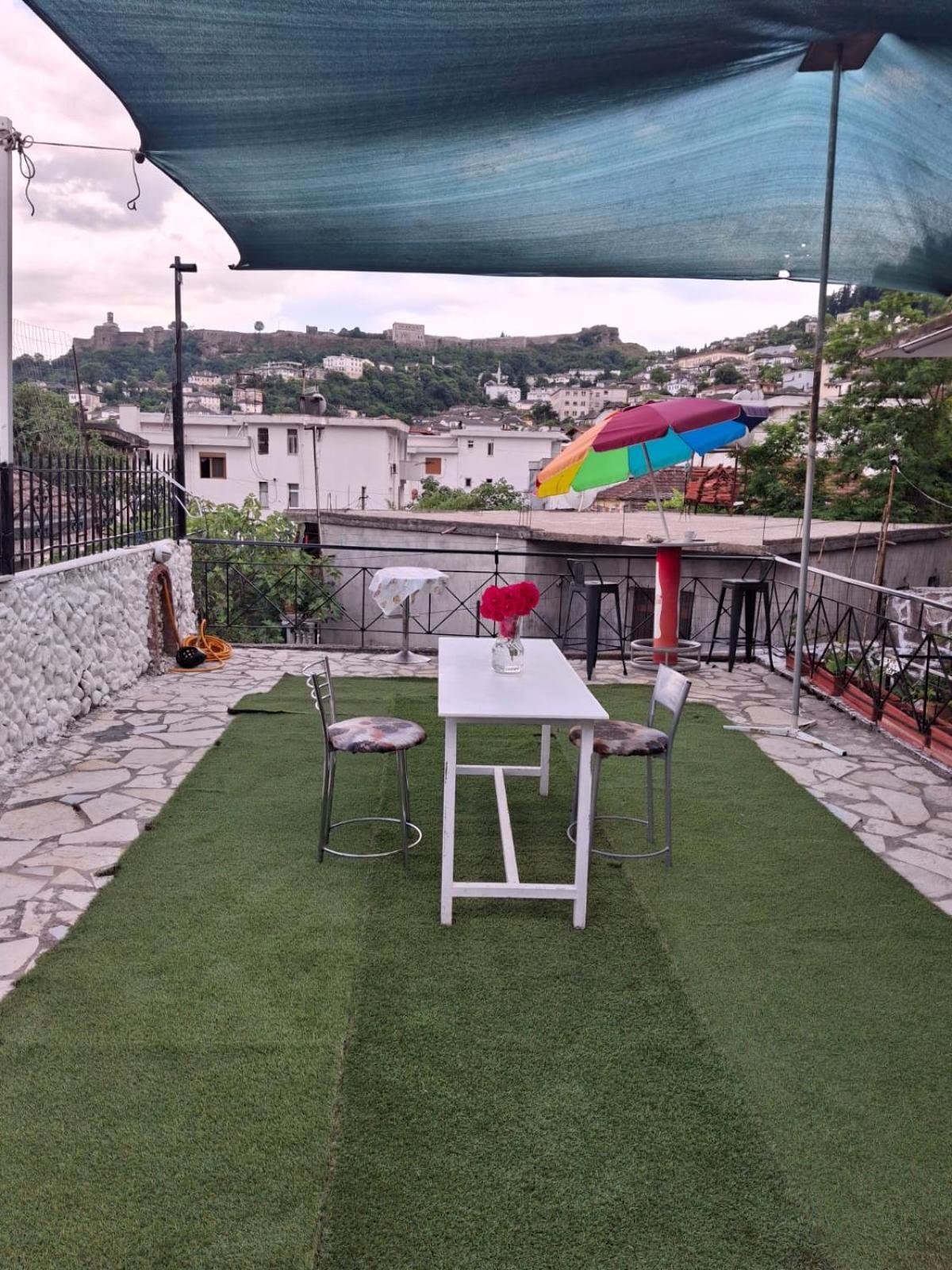 Gjirokastër Aleko Guest House מראה חיצוני תמונה